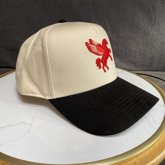 TRUE BRVND Pegasus Snapback Dallas Hat Never Used White Black Red Limited Editio - Picture 2 of 9